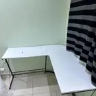 طاوله حرف L نظيفه