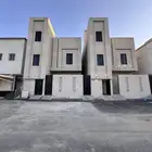 للبيع روف علوى مع ملحق 8 غرف على برحه مسجد من 680 الف