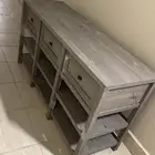 طاولة تلفزيون