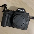 للبيع كاميرا كانون جديده غير مستخدمه ب 4700 ريال