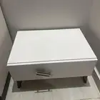 طاولة للبيع
