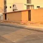للبيع ارض بحي المهدية 750م طولها على الشارع 30م و 25م عمق