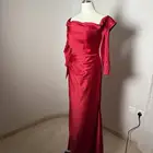 مصممة وخياطة نساء فقط وبنات