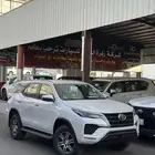 تويوتا فوتشنر 2024 بنزين بدون دبل كاش وتقسيط