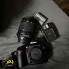 كاميرا نيكون D90