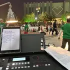 عازف بيانو من أوروبا متاح للفعاليات في الرياض