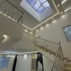 للبيع روف علوي بمدخل وباركن خاص بسعر مناسب