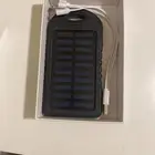 بطارية متنقله تشحن بالطاقة الشمسية
