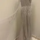 فستان زواج يلبس ميديم ولارج اخذته ب1000  وابيه 600