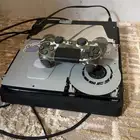 سوني للبيع معه يد واسلاكه