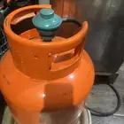 اسطوانة عدد 2 كبيرة وصغيرة للبيع