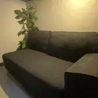 كنب اسود قطعة وحدة تنفع لصالة صغيرة