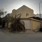فيلا سكنية (زاوية) للبيع - العريجاء الأوسط