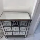 طاوله مستخدمه