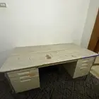 طاوله مكتبيه حديد