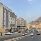 شقة تمليك 5 غرف ب 500 بطحاء قريش شارع 25 قرب كدي الحرم