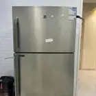 ثلاجة للبيع