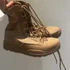 بسطار كوماندو نظيف