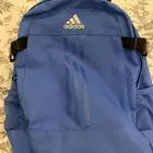 شنطة اديداس زرقه