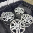 للبيع جنوط لكزز يركبون على جيب من 1998 لين 2007 مقاس 16