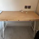طاولة مكتب دراسي من ايكيا اخت الجديدة