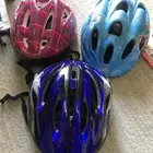 خوذات دراجات او سباق خيل