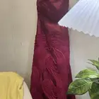 فستان من المصممة اسبار