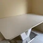طاوله مكتب مع مساحه زايده