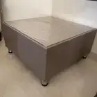 طاولات خدمة الوحدة ب 25