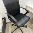 كرسي مكتب جديد