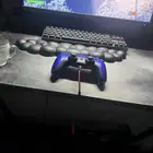 سوم اليد مافيها إلا القير اليمين واليسار يلف خفيف
