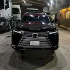 لكزس موديل 2025 BB اسود داخلي احمر