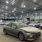 كامري 2025 E ستاندر تيتانيوم