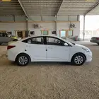 للبيع هيونداي اكسنت 2016