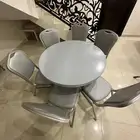 طاولة طعام للبيع