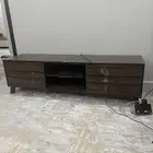 طاولة تلفزيون