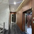 للبيع شقه علويه بدرج داخلي للسطح بجوار كوبري المطار