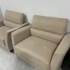 كنبتين من مفروشات العمر