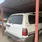 جيب تايوتا الموديل 2000 القير عادي الممشى حوالي 300 منيكه شر