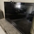 تلفزيون. خالي من الكسور ممتاز بس بدون قواعد