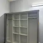 دولاب ملابس
