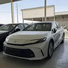 كامري LE ابيض تسليم فوري 2025 اصفار