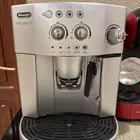 مكينة قهوة ديلونجي