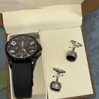 ساعة عاديه ومو مستخدمه جديده