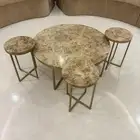 كنب دائري 4 قطع وستائر وطاولة رخام طبيعي دائرية