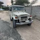 جيب ربع مصندق FJ40 موديل 1983