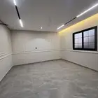 للبيع شقه دور ثاني الريان 520