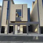 للبيع شقة دور ارضي بموقع مميز مكتمل الخدمات خلف الالماني