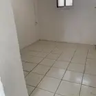 بيت صغير للإيجار ينفع مستودع