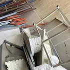 رفوف واستنادات تموينات مشكلة